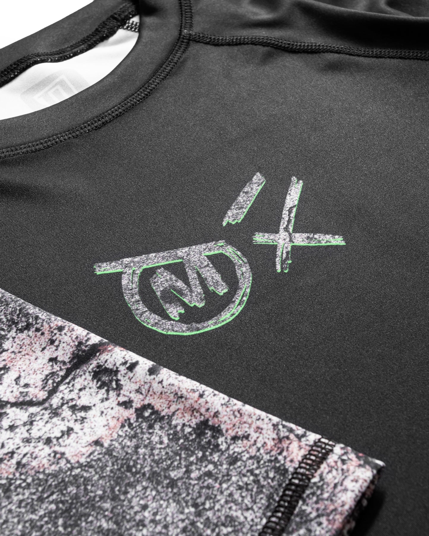 RASHGUARD "POINTS"