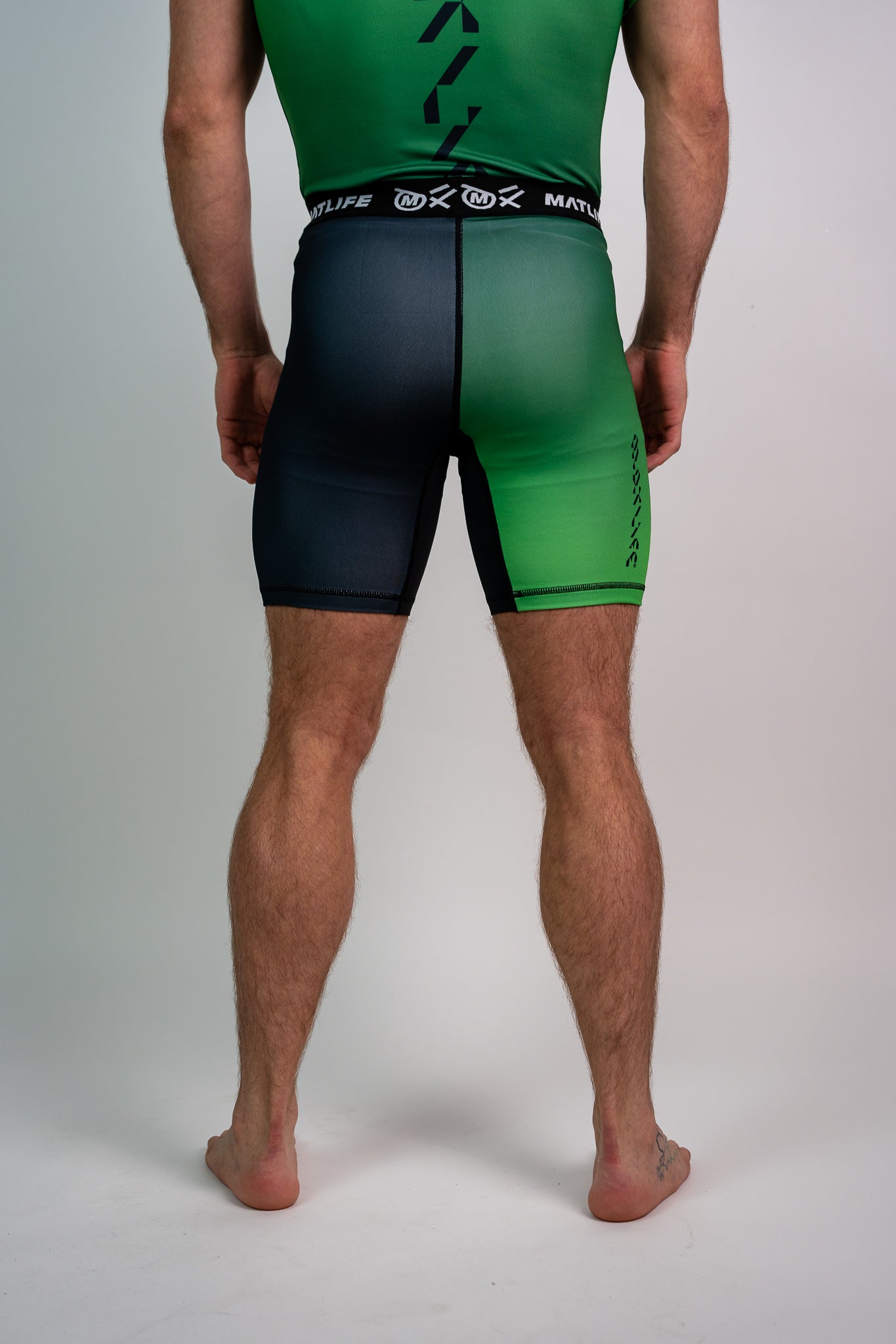 COMPRESIVE SHORTS "CROWN"