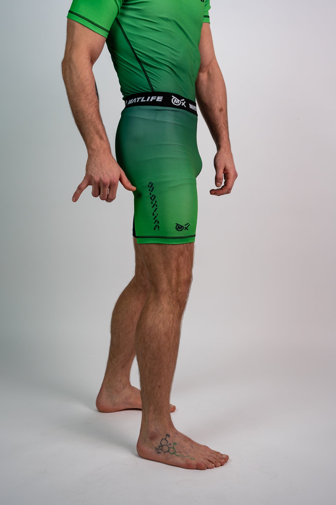 COMPRESIVE SHORTS "CROWN"